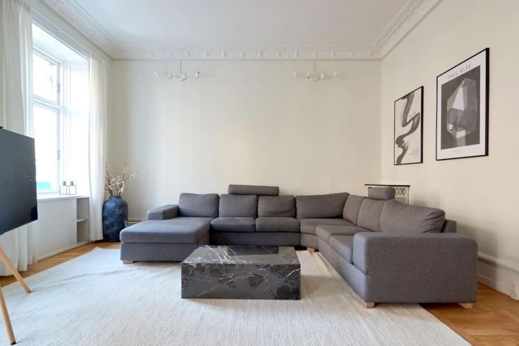 Moderen And Sleek 3Br With Bath By The Lakes And Metro Copenhague Exterior foto