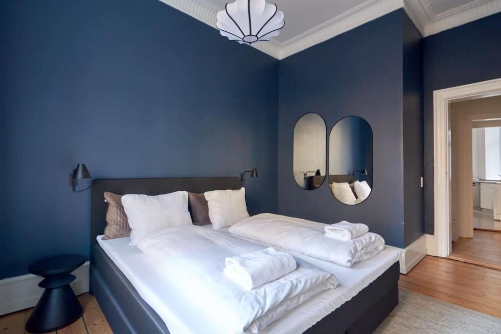 Moderen And Sleek 3Br With Bath By The Lakes And Metro Copenhague Exterior foto